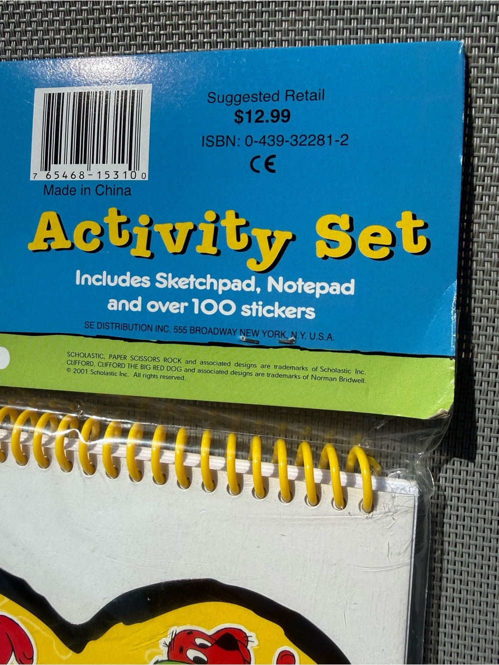 2001 Clifford Activity Set - Picture 3 of 3